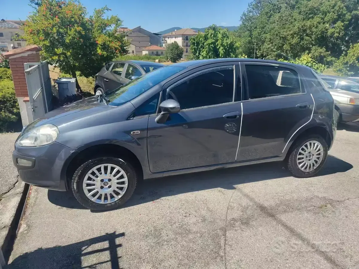 Usata Fiat Punto Evo Dynamic 70 CV (51 kW) 2010 Utilitaria