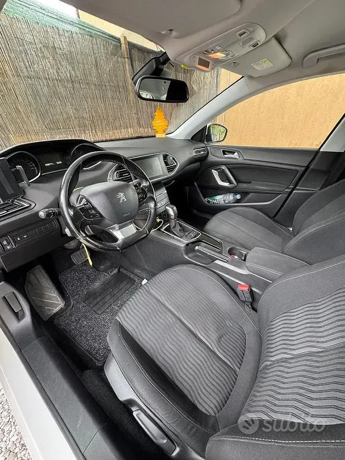 Usata Peugeot 308 SW Business-Line 116 CV (85 kW) 2016 Bianco Station wagon