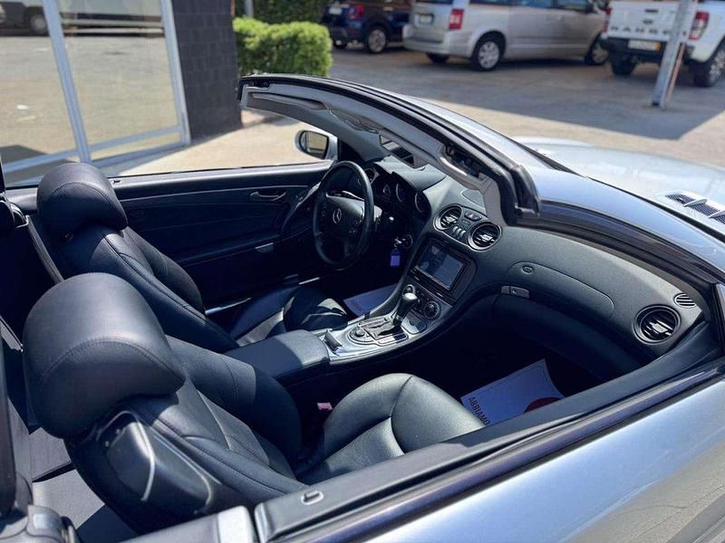 Usata Mercedes SL500 386 CV (283 kW) 2006 Argento Cabrio