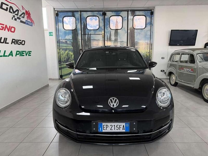 Usata VW Beetle Design 105 CV (77 kW) 2012 Nero Utilitaria
