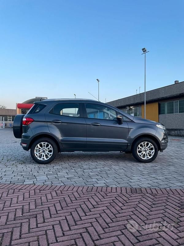 Usata Ford Ecosport 95 CV (69 kW) 2015 Grigio SUV