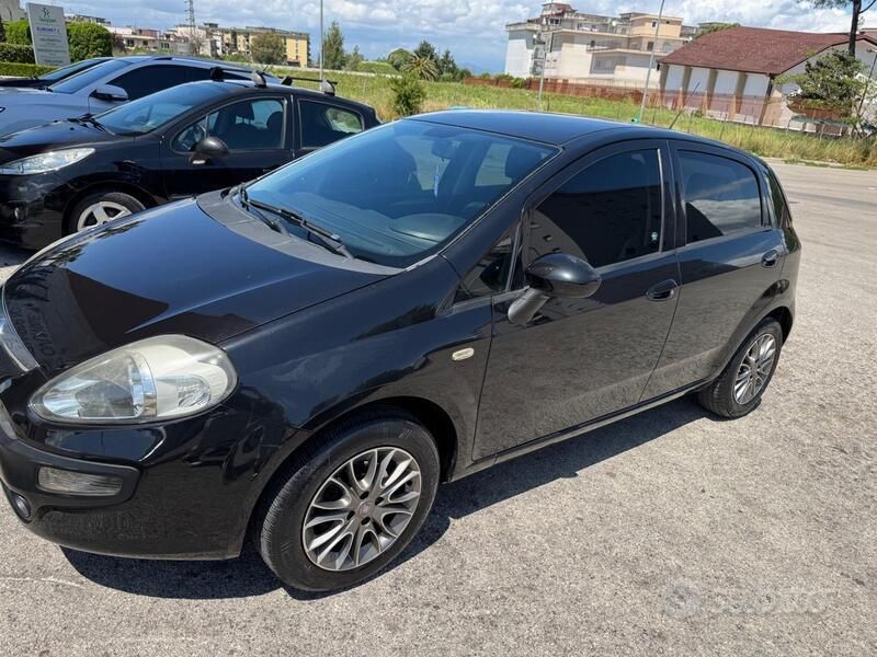 Usata Fiat Punto Evo 75 CV (55 kW) 2012 Nero Utilitaria