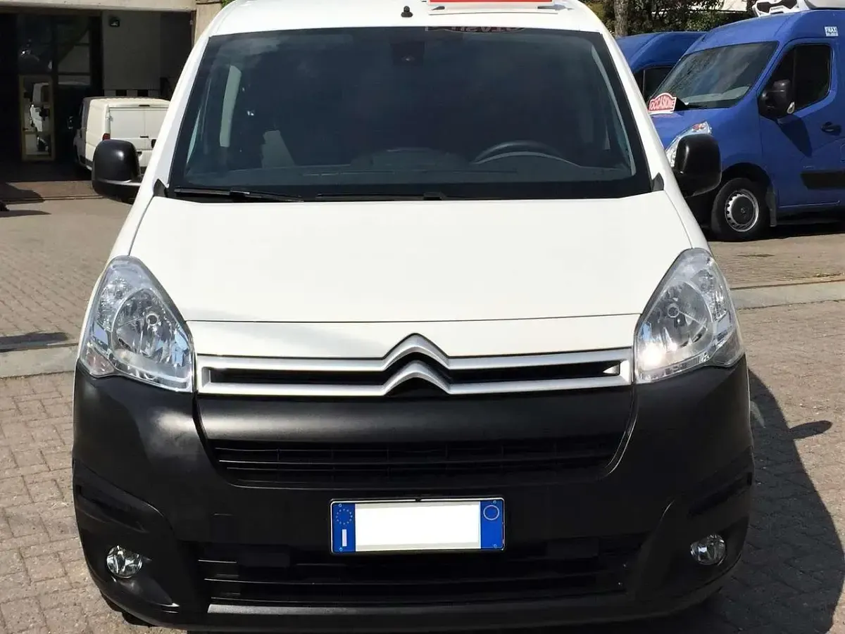 Usata Citroën Berlingo 35 kW (48 CV) 2021 Bianco Monovolume