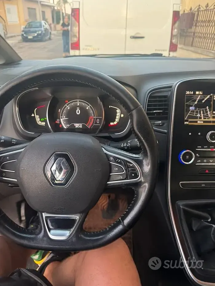 Usata Renault Scénic III 131 CV (96 kW) 2017 Bianco Monovolume