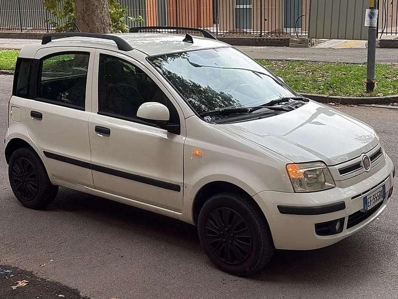 Bianco Usata 2010 Fiat Panda Dynamic Utilitaria | 4000 € (Molto cara) - Immagine 1/4