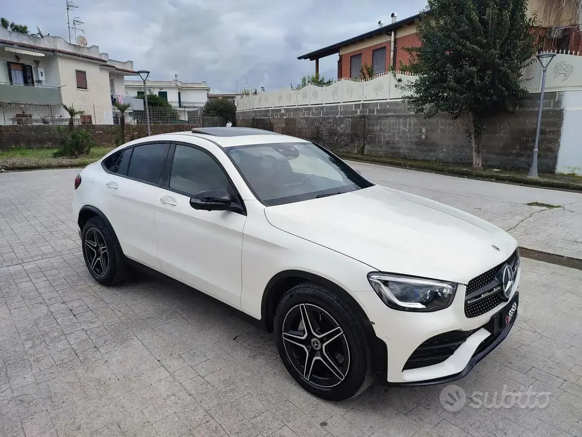 Usata Mercedes GLC400d Premium Plus 330 CV (242 kW) 2023 Bianco SUV