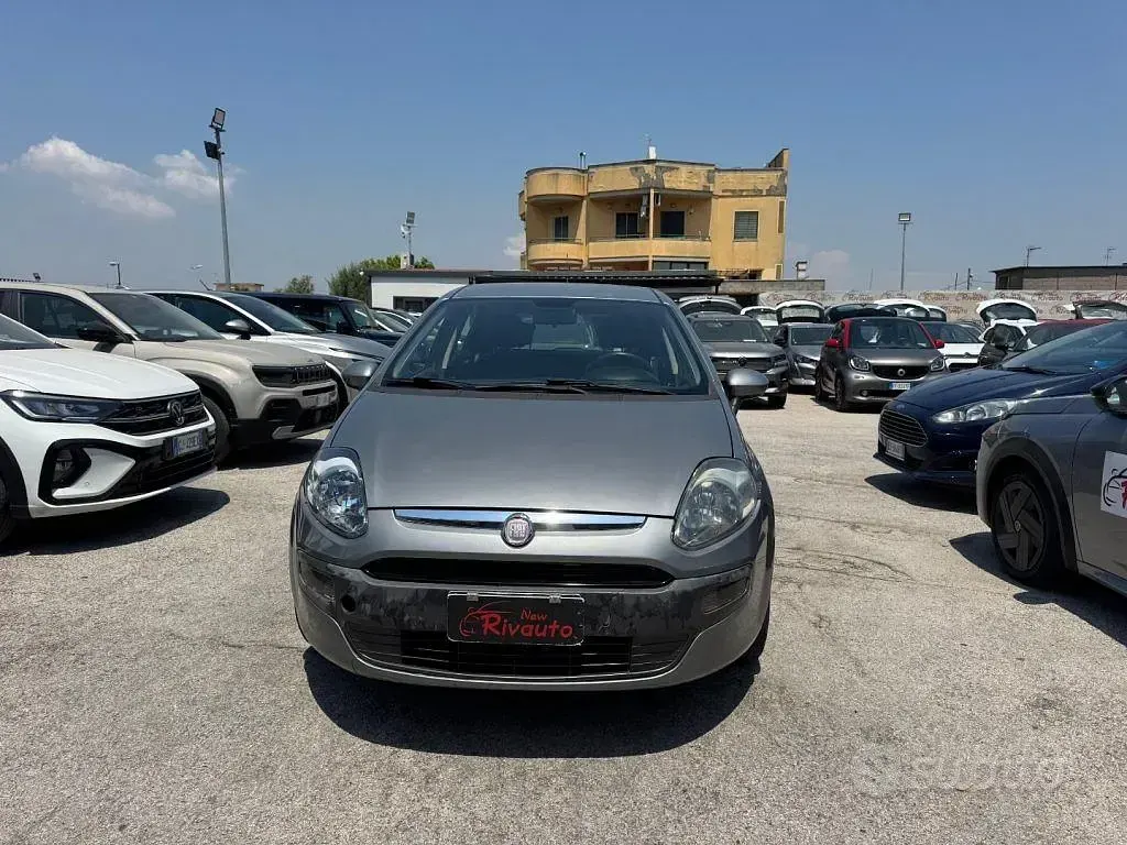 Usata Fiat Punto Evo S 95 CV (69 kW) 2011 Grigio Utilitaria