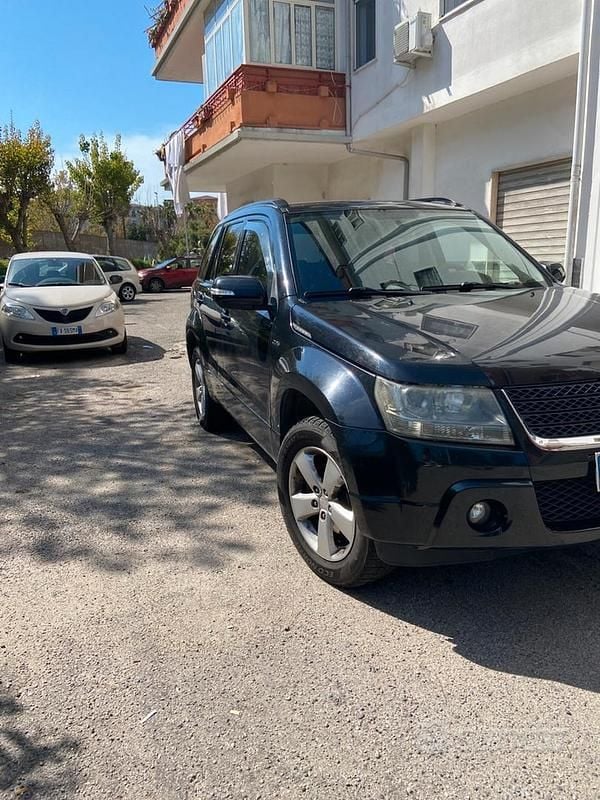 Usata Suzuki Grand Vitara 129 CV (94 kW) 2011 Nero SUV