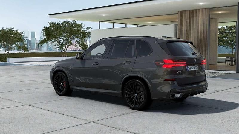 Nuova BMW X5 M Sport 298 CV (219 kW) 2025 Grigio SUV