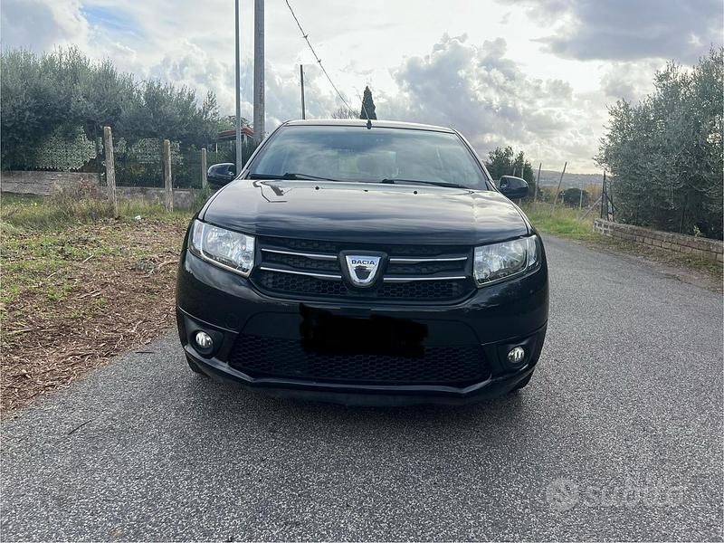 Usata Dacia Sandero 75 CV (55 kW) 2013 Nero Berlina