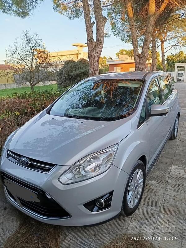 Usata 2014 Ford C-MAX Monovolume | 6900 € (Cara) - Immagine 1/4
