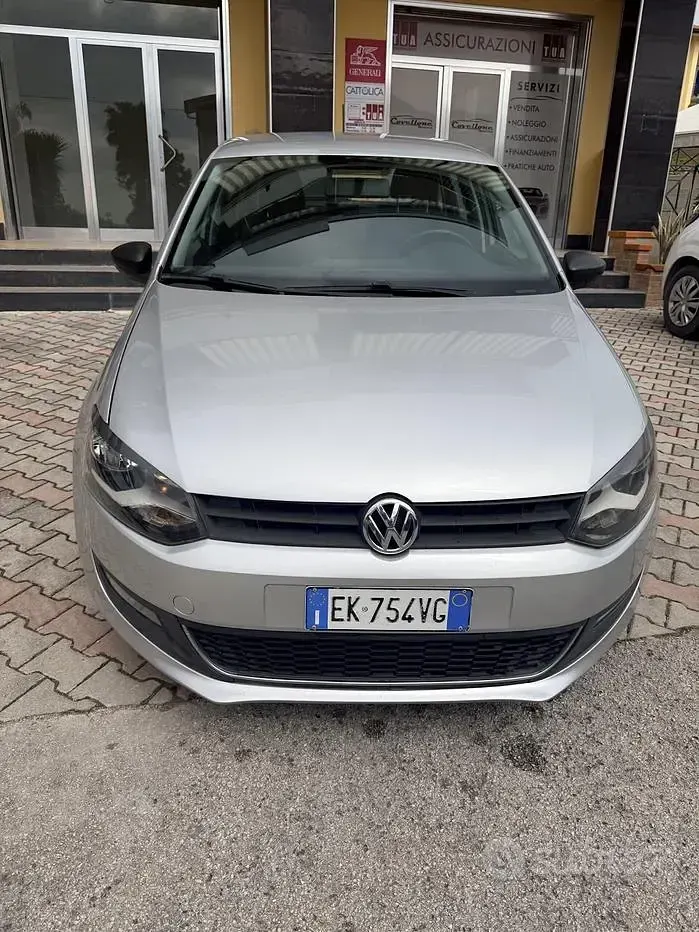 Occasion VW Polo 75 ch (55 kW) 2011 Gris Citadine