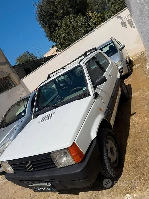 Usata Fiat Panda 4x4 Trekking 50 CV (36 kW) 1988 Bianco Utilitaria