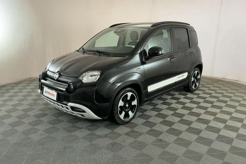 Usata Fiat Panda Cross Cross 69 CV (50 kW) 2025 Nero Utilitaria
