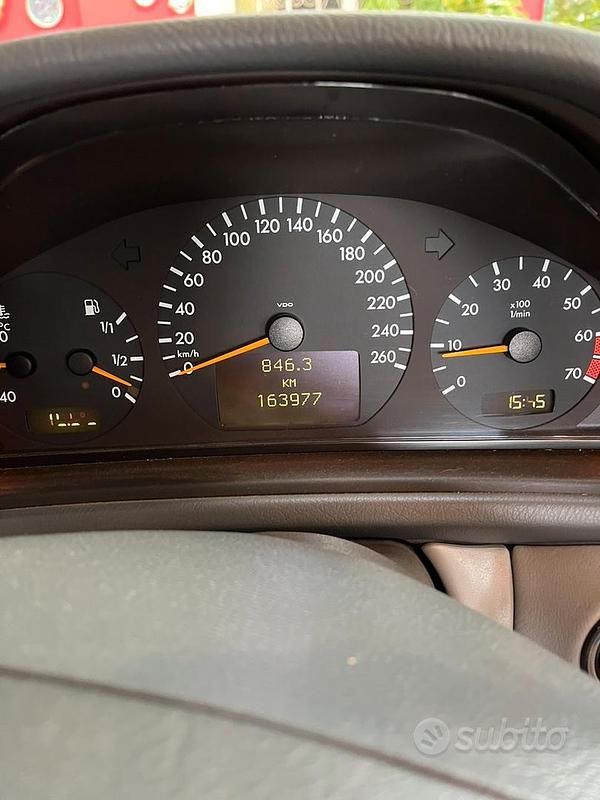 Usata Mercedes CLK200 2002 Blu Cabrio