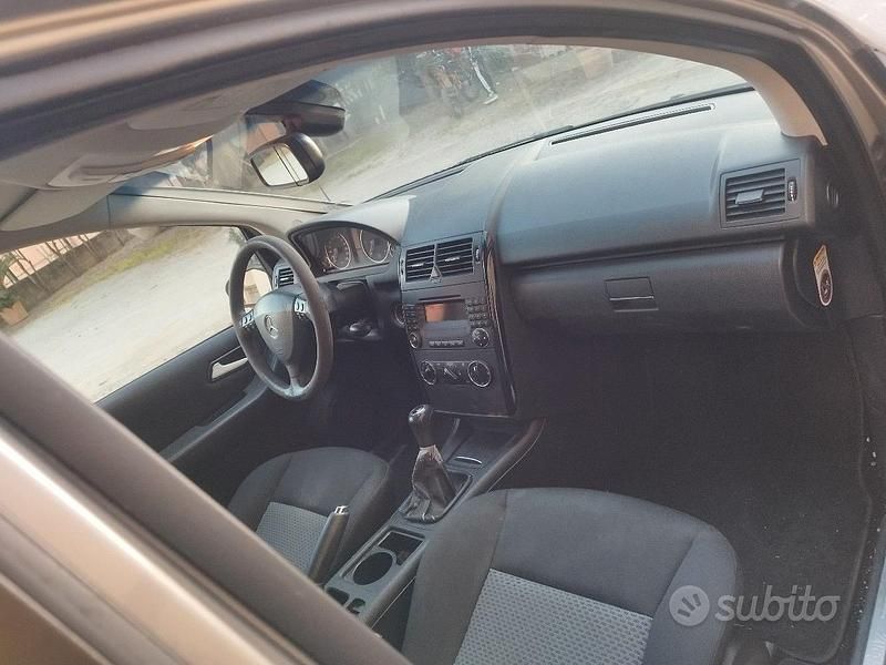 Usata Mercedes A180 109 CV (80 kW) 2008 Berlina