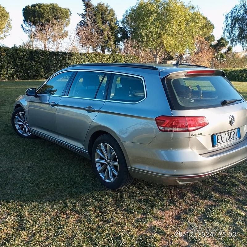 Usata VW Passat 150 CV (110 kW) 2015 Grigio Station wagon