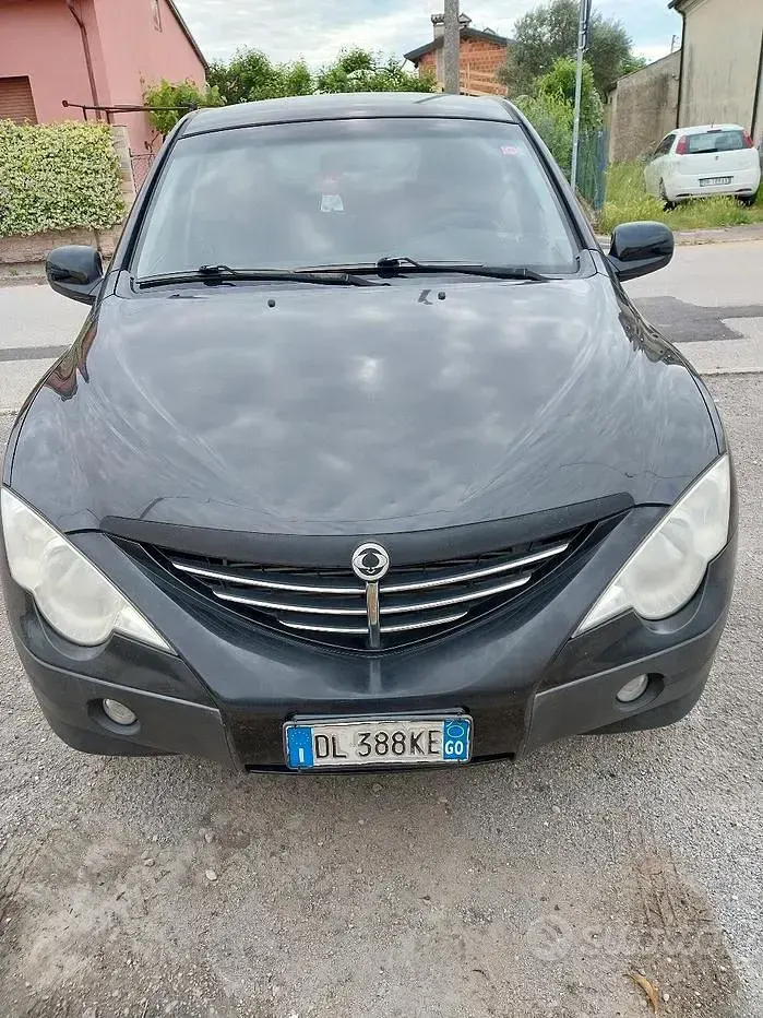 Usata SsangYong Actyon 141 CV (103 kW) 2009 Nero SUV