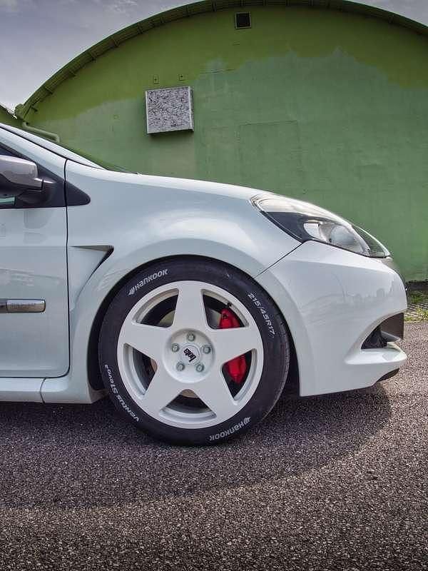 Usata Renault Clio II R.S. 200 CV (147 kW) 2008 Berlina