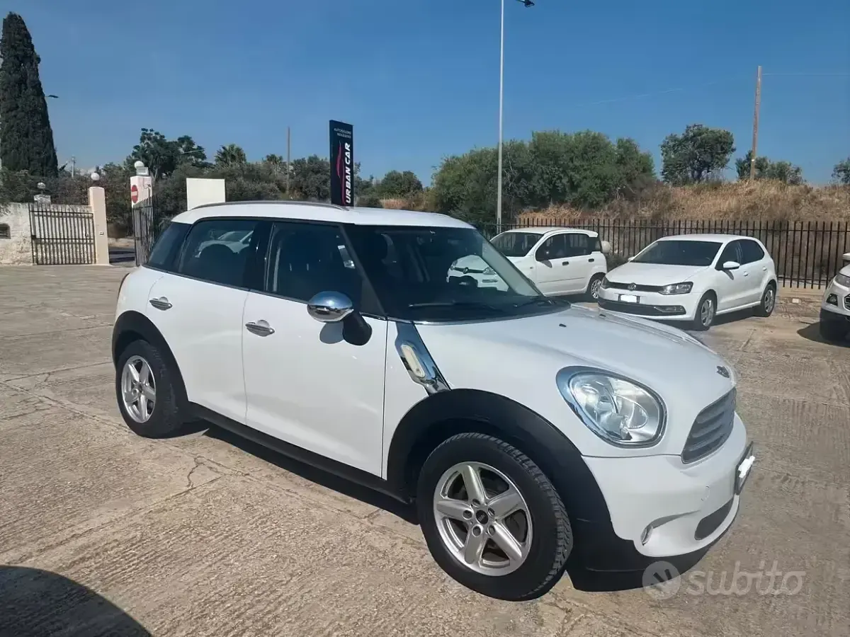 Usata Mini One Countryman 90 CV (66 kW) 2014 Bianco SUV