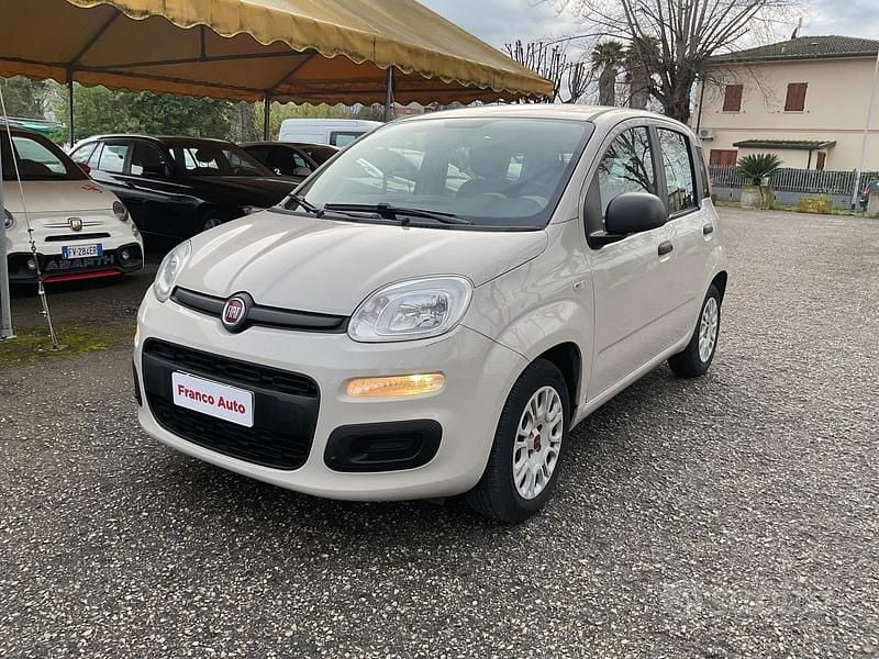 Usata Fiat Panda Lounge 69 CV (50 kW) 2016 Beige Utilitaria