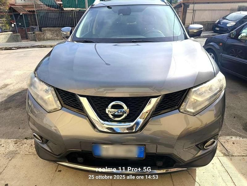 Usata Nissan X-Trail Tekna 131 CV (96 kW) 2017 Grigio SUV