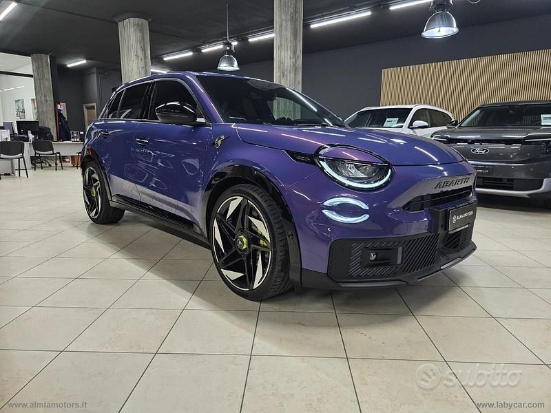 Usata Abarth 600e Scorpionissima 105 kW (143 CV) 2024 SUV
