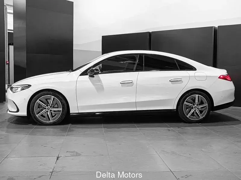 Nouvelle Mercedes CLA200 Premium 163 ch (119 kW) 2026 Noir Berline