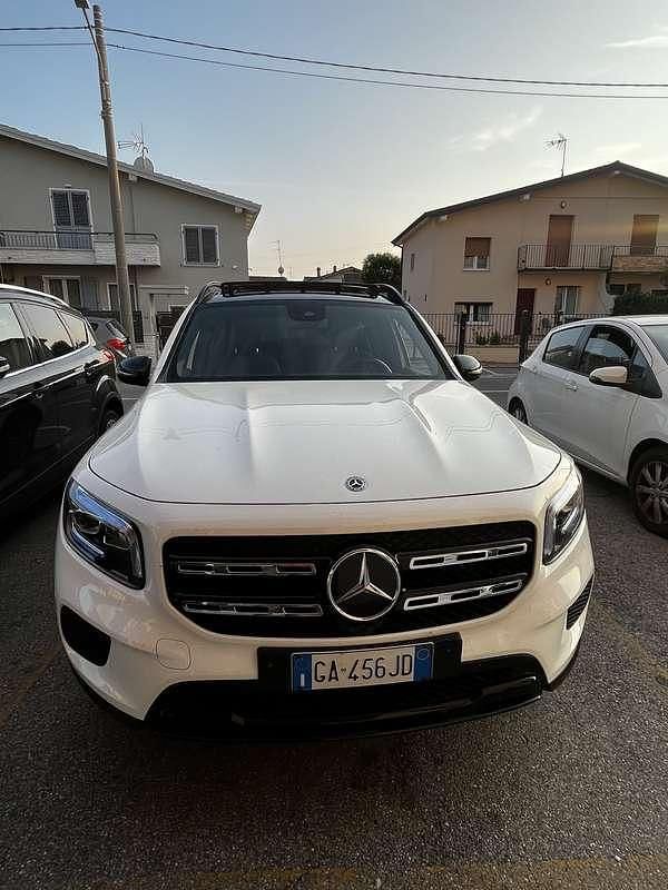 Usata Mercedes GLB200 150 CV (110 kW) 2020 SUV
