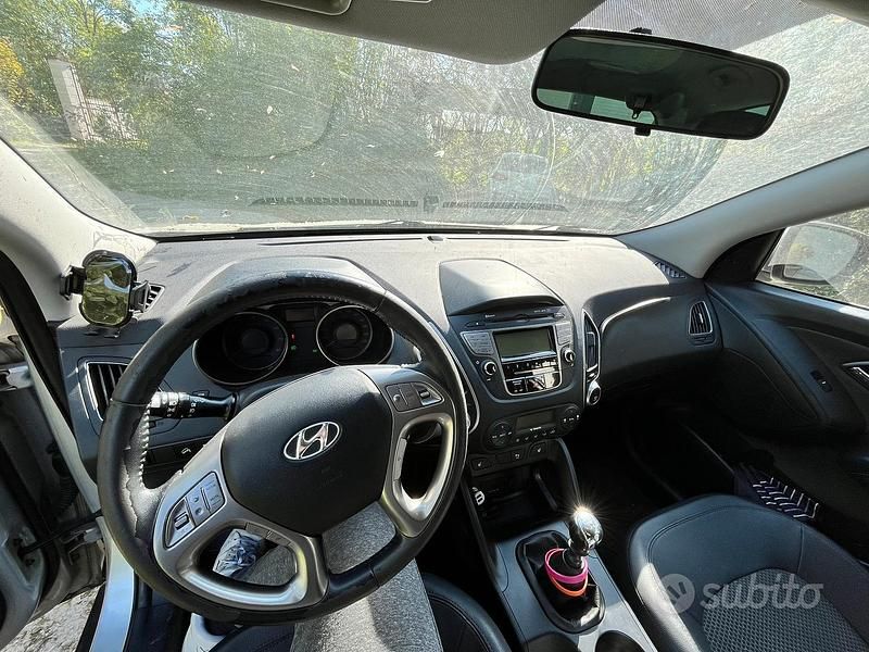 Usata Hyundai ix35 135 CV (99 kW) 2012 Grigio SUV