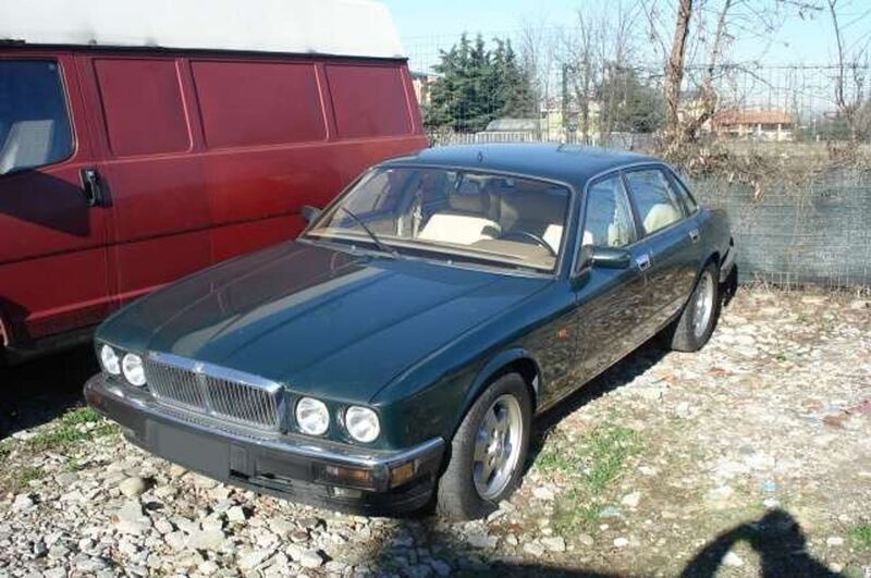 Verde Usata 1994 Jaguar XJ S Tre volumi | 2990 € - Immagine 1/4