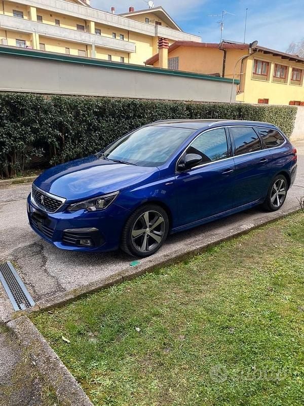 Blu/azzurro Usata 2018 Peugeot 308 GT-line Station wagon | 11.000 € (Ottimo prezzo) - Immagine 1/4