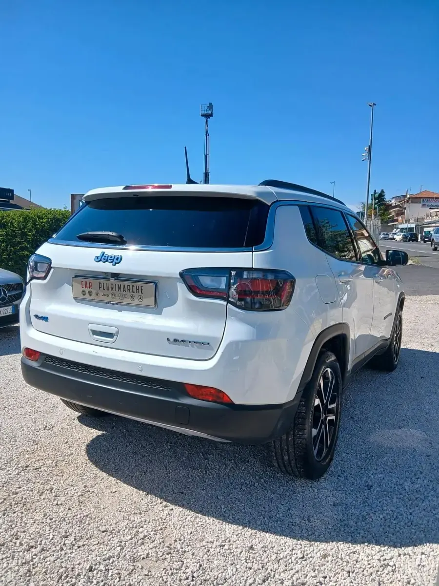 Usata Jeep Compass 179 CV (131 kW) 2023 Bianco SUV