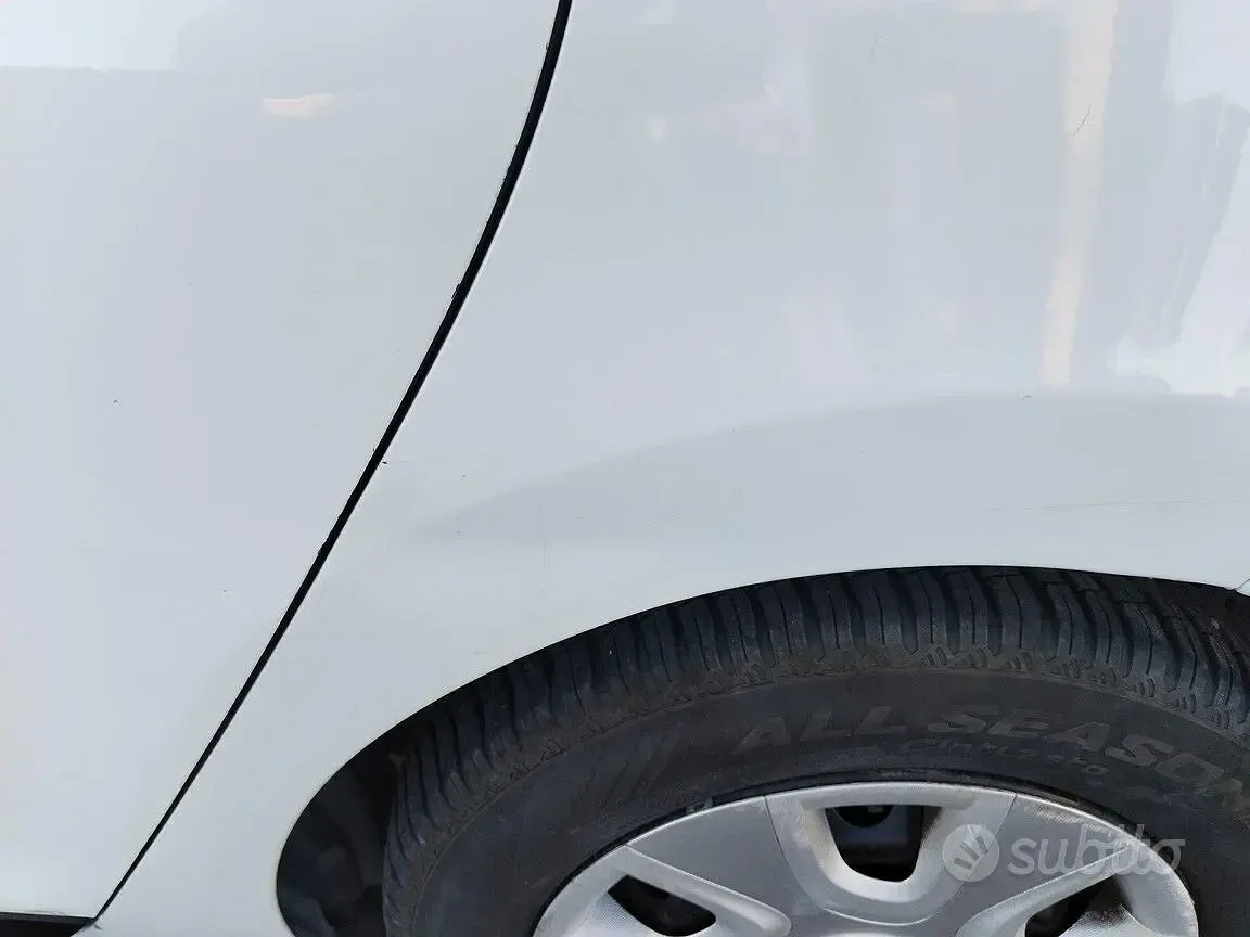 Usata Renault Clio 73 CV (53 kW) 2013 Bianco Station wagon