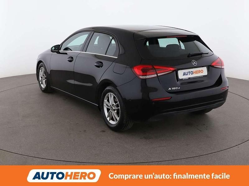 Usata Mercedes A180 Executive 116 CV (85 kW) 2020 Nero Berlina