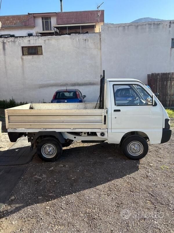 Begagnad Piaggio Porter 2008 Vit Halvkombi