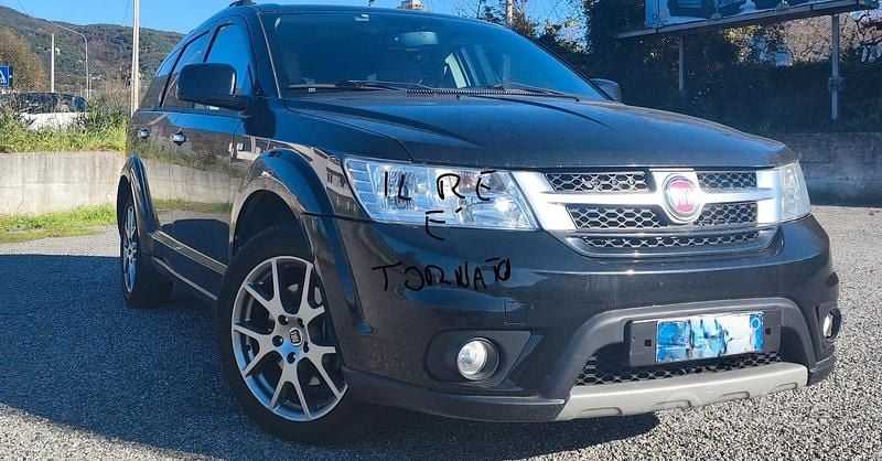 Nero Usata 2015 Fiat Freemont SUV | 4200 € (Super prezzo) - Immagine 1/4