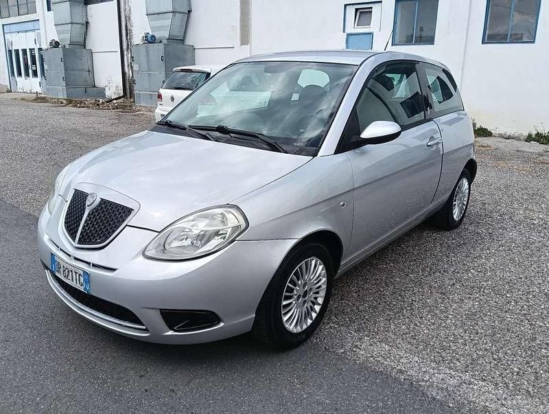 Usata Lancia Ypsilon 60 CV (44 kW) 2008 Utilitaria