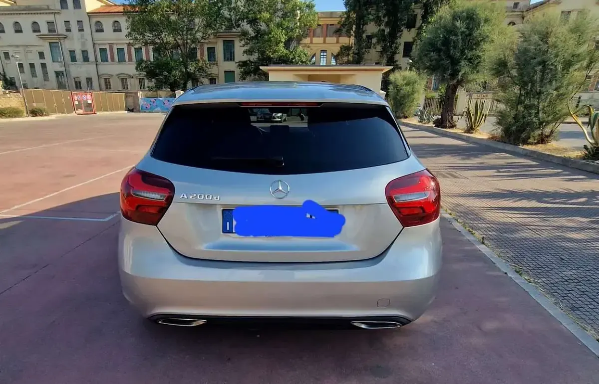 Usata Mercedes A200 Premium 136 CV (100 kW) 2017 Utilitaria