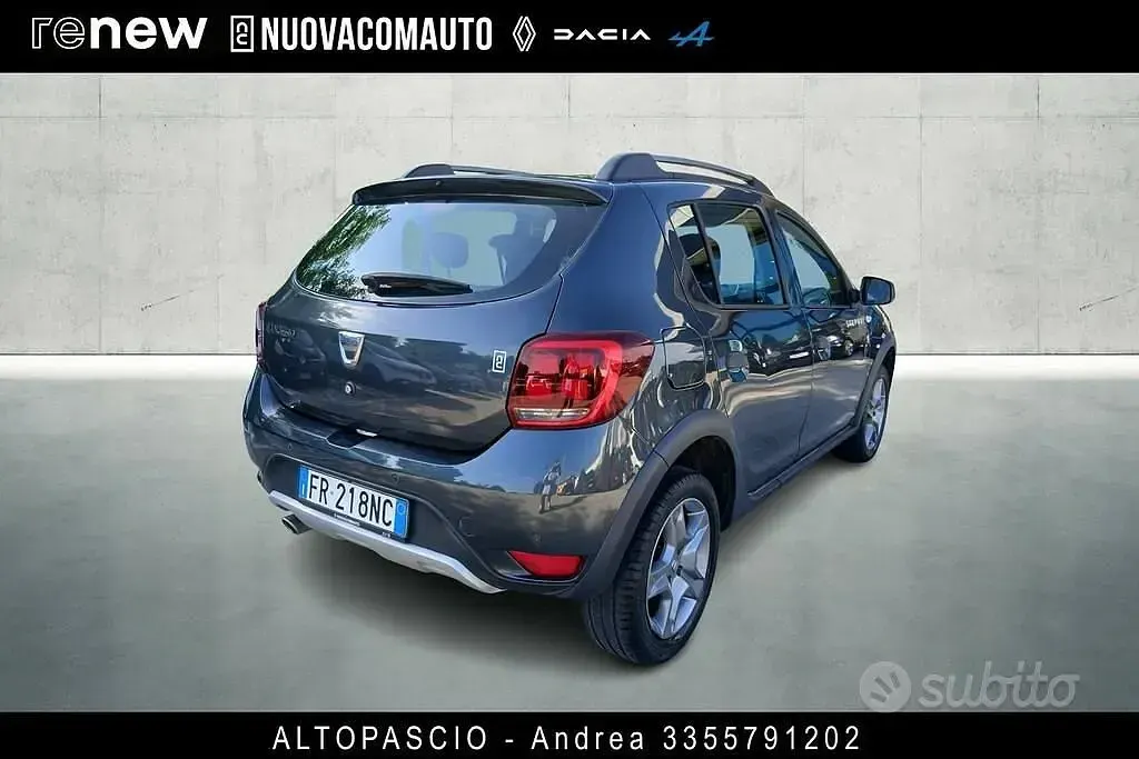 Usata Dacia Sandero Stepway 90 CV (66 kW) 2018 Grigio Berlina
