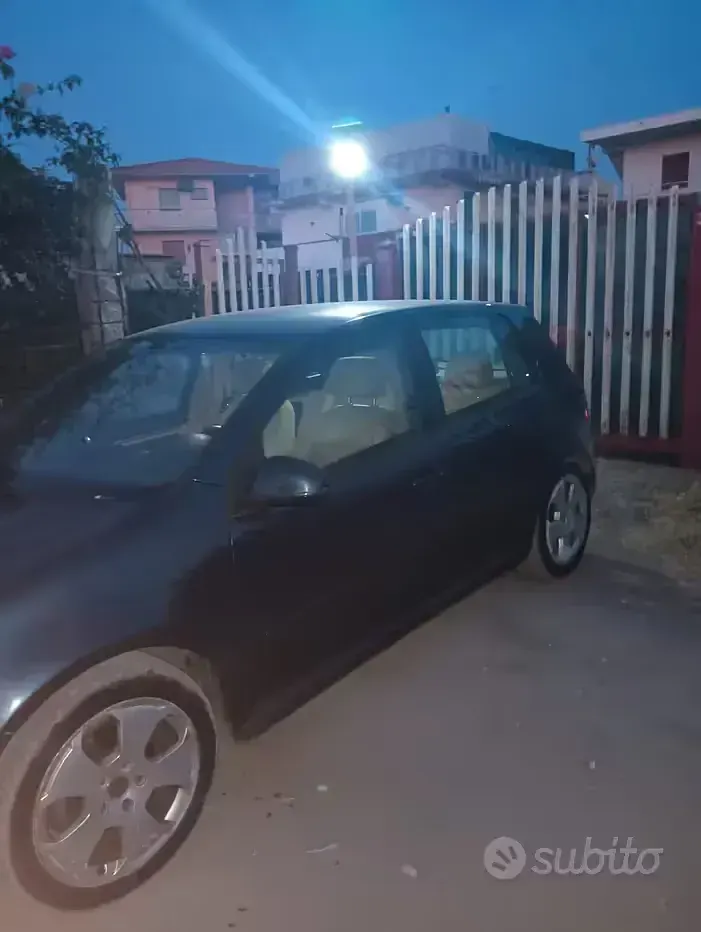 Usata VW Golf IV 140 CV (102 kW) 2004 Berlina