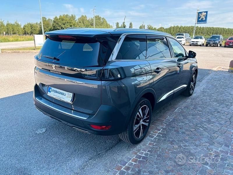 Usata Peugeot 5008 GT 131 CV (96 kW) 2024 Grigio SUV