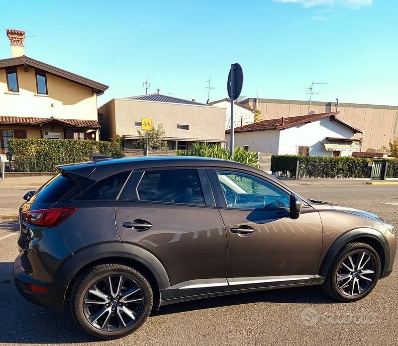 Usata Mazda CX-3 105 CV (77 kW) 2017 Marrone SUV