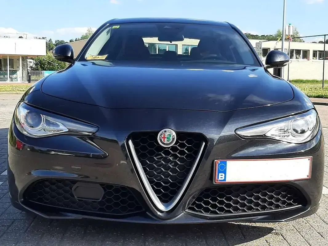 Usata Alfa Romeo Giulia Super 136 CV (100 kW) 2017 Nero Berlina
