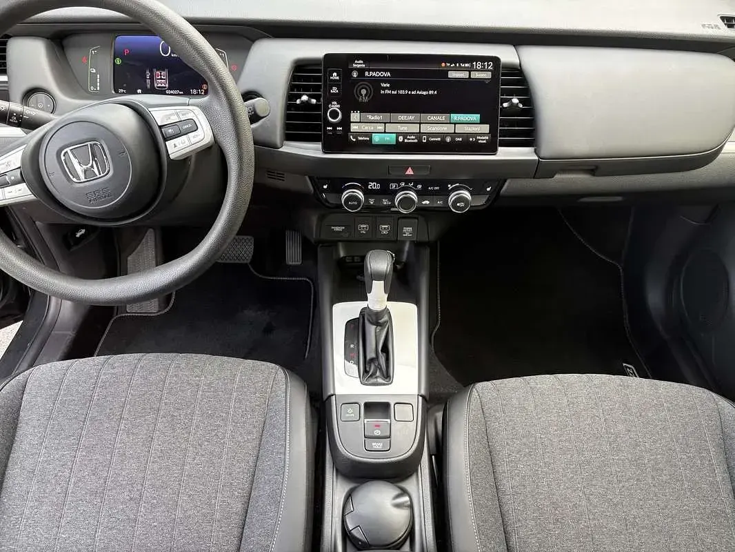 Usata Honda Jazz Elegance 98 CV (72 kW) 2021 Utilitaria