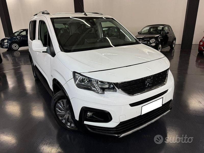 Bianco pastello Usata 2019 Peugeot Rifter Allure Monovolume | 12.990 € (Ottimo prezzo) - Immagine 1/4