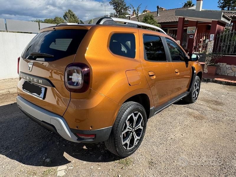 Usata Dacia Duster Prestige 116 CV (85 kW) 2019 Giallo SUV