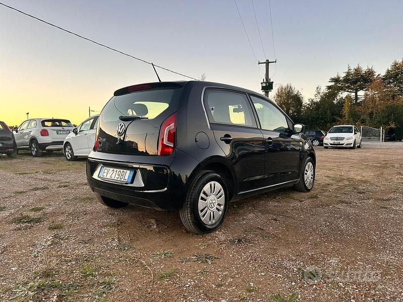 Usata VW up! 68 CV (50 kW) 2014 Nero Utilitaria