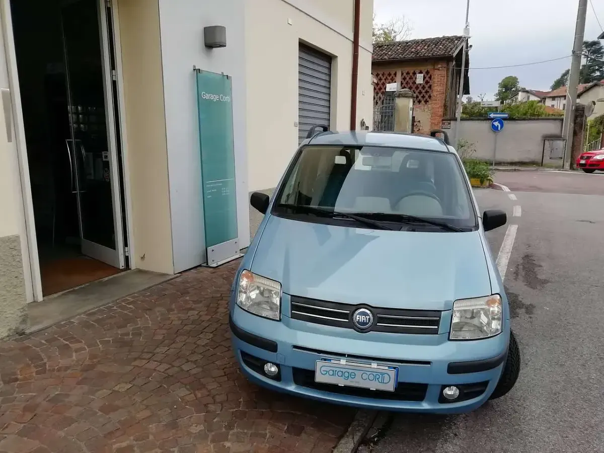 Usata Fiat Panda Dynamic 69 CV (50 kW) 2011 Blu/azzurro Utilitaria