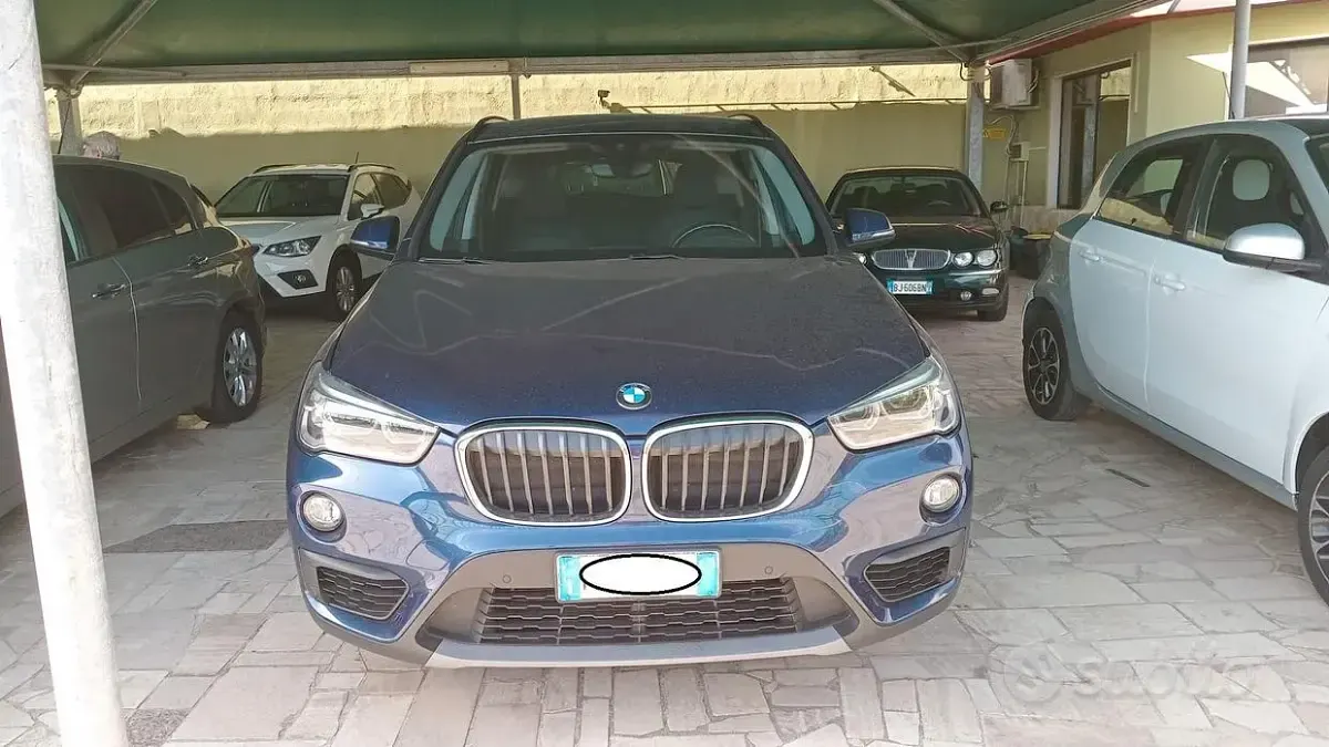 Usata BMW X1 190 CV (139 kW) 2019 Blu SUV